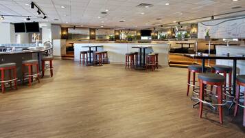 Desayuno a la carta todos los días (con cargo)