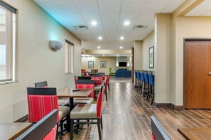 Free daily continental breakfast