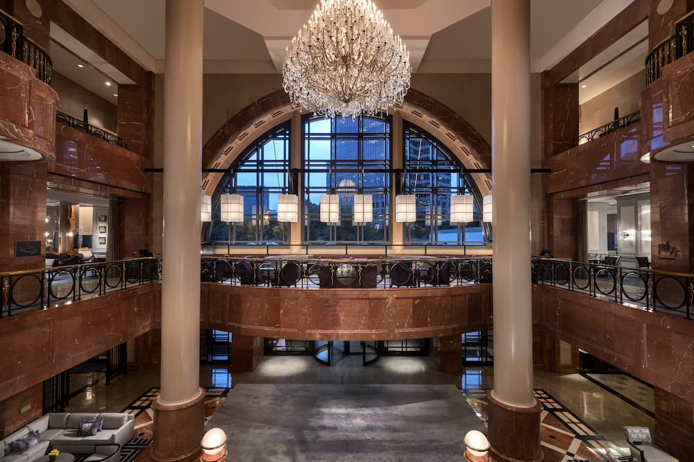 Four Seasons Hotel Atlanta lobby atrium