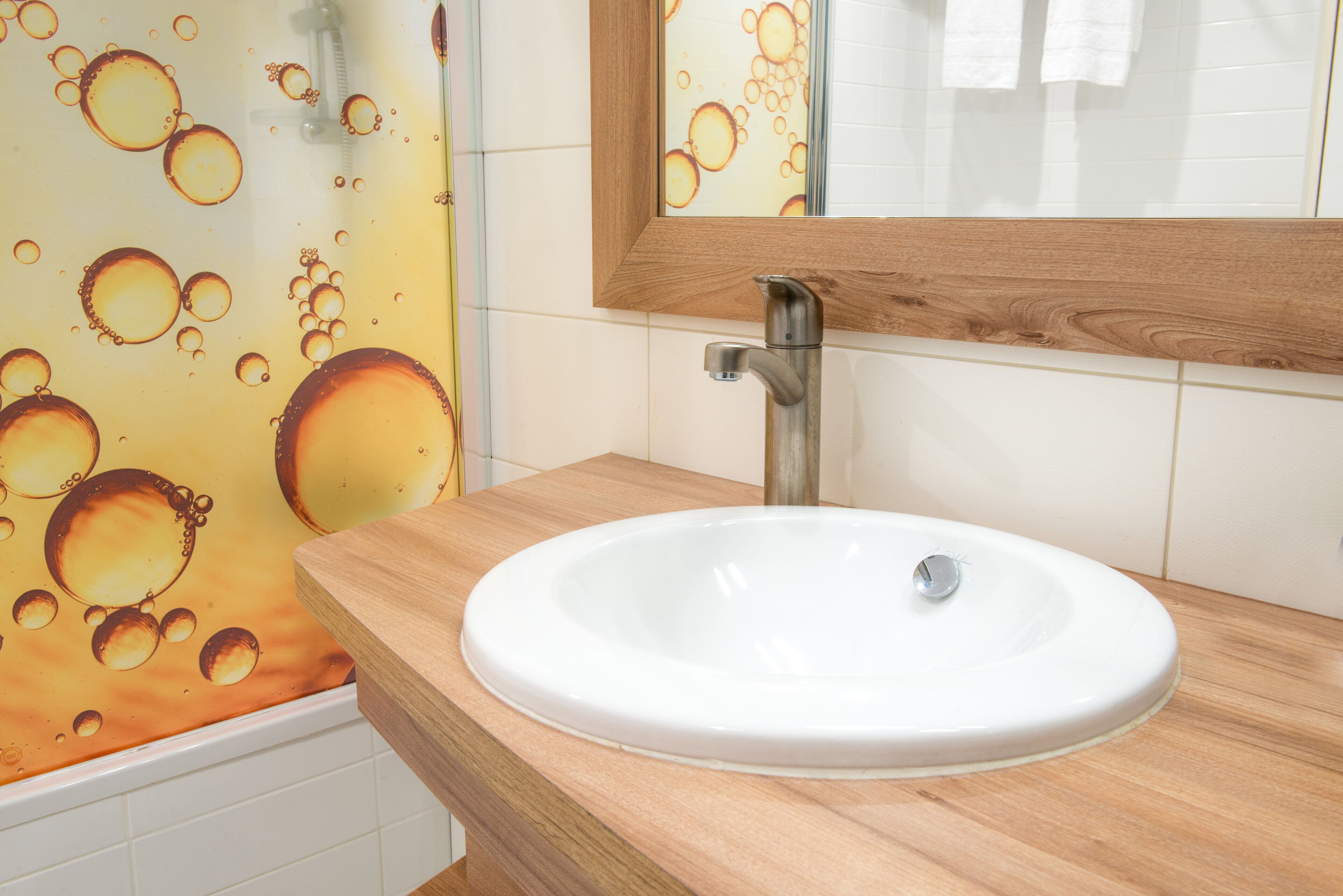 Photo - Holiday Inn Reims Centre by IHG (Chambres Rénovées)