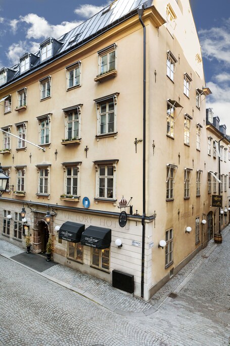 Victory Hotel - view 2