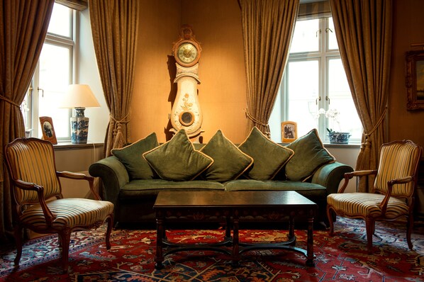 Captains Luxury Suite | Premium bedding, in-room safe, individually decorated - Victory Hotel (Stockholm)