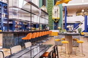 Bar (on property) - Holiday Inn Gent Expo by IHG (Ghent)