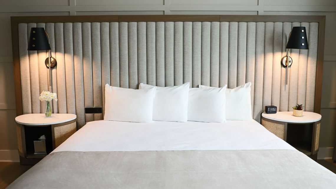 Classic Suite | In-room safe, desk, iron/ironing board, free WiFi