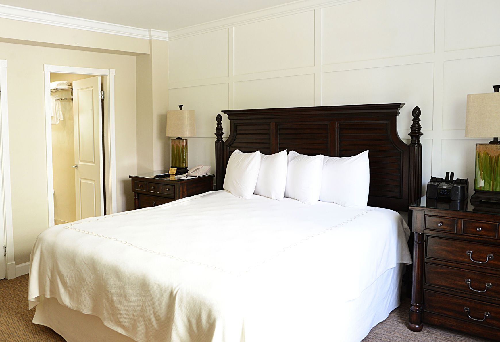 In-room safe, desk, iron/ironing board, free WiFi