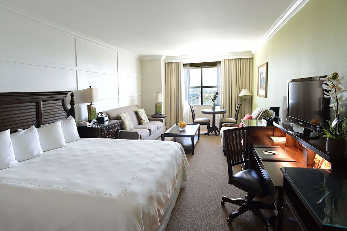 In-room safe, desk, iron/ironing board, free WiFi