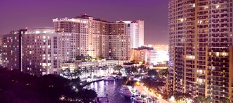Riverside Hotel