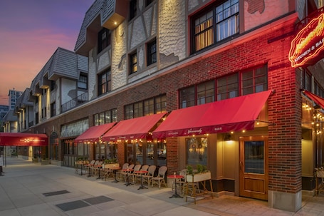 Exterior. Best Western Plus The Normandy Inn & Suites