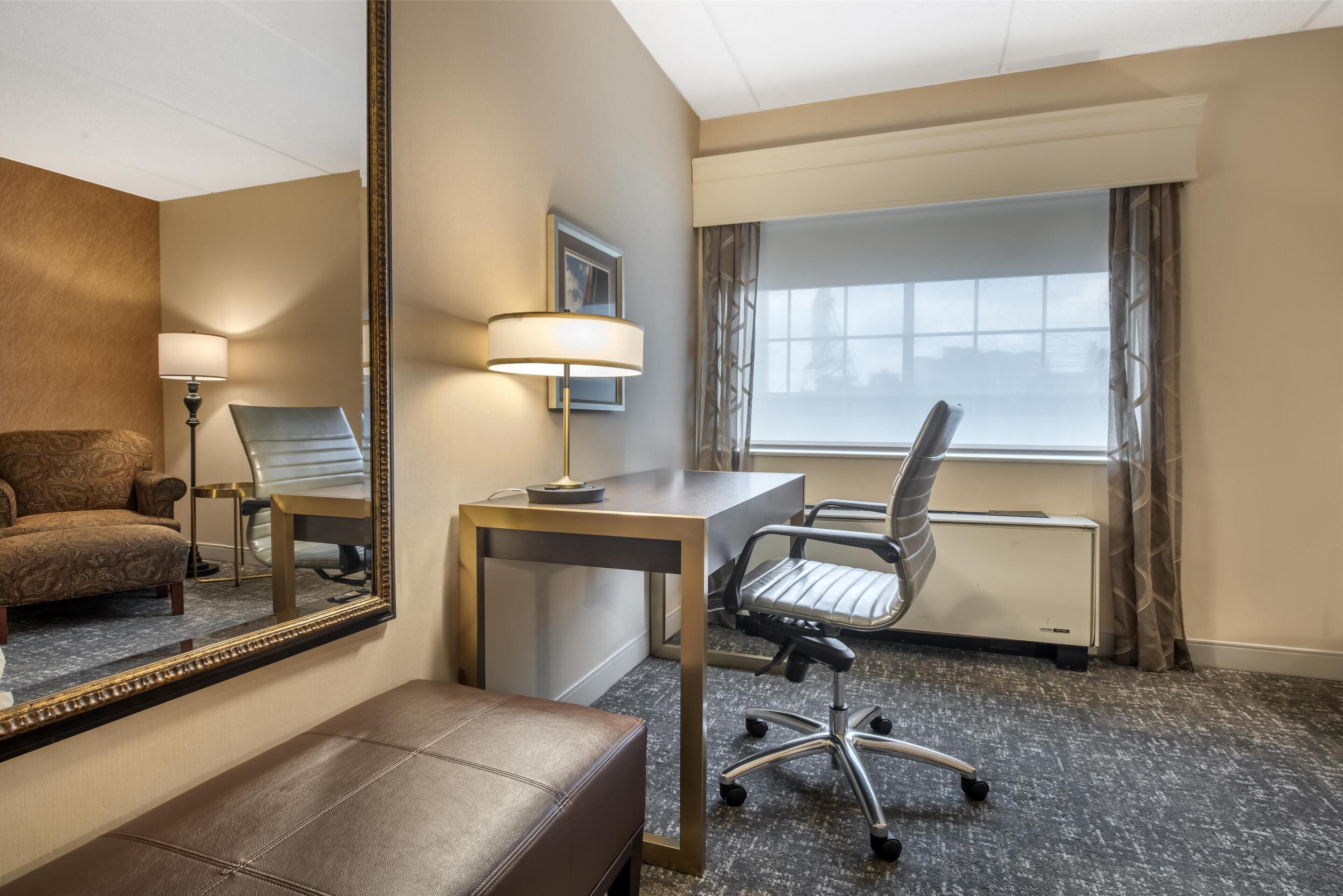 premium bedding, pillow-top beds, in-room safe, blackout curtains