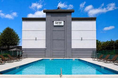 Garner Hotel Glen Burnie BWI Airport Area by IHG