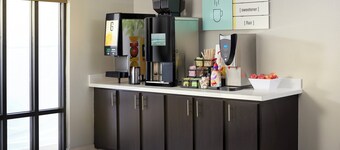 Garner Hotel Glen Burnie BWI Airport Area by IHG