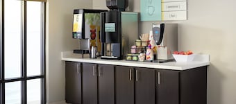 Garner Hotel Glen Burnie BWI Airport Area by IHG