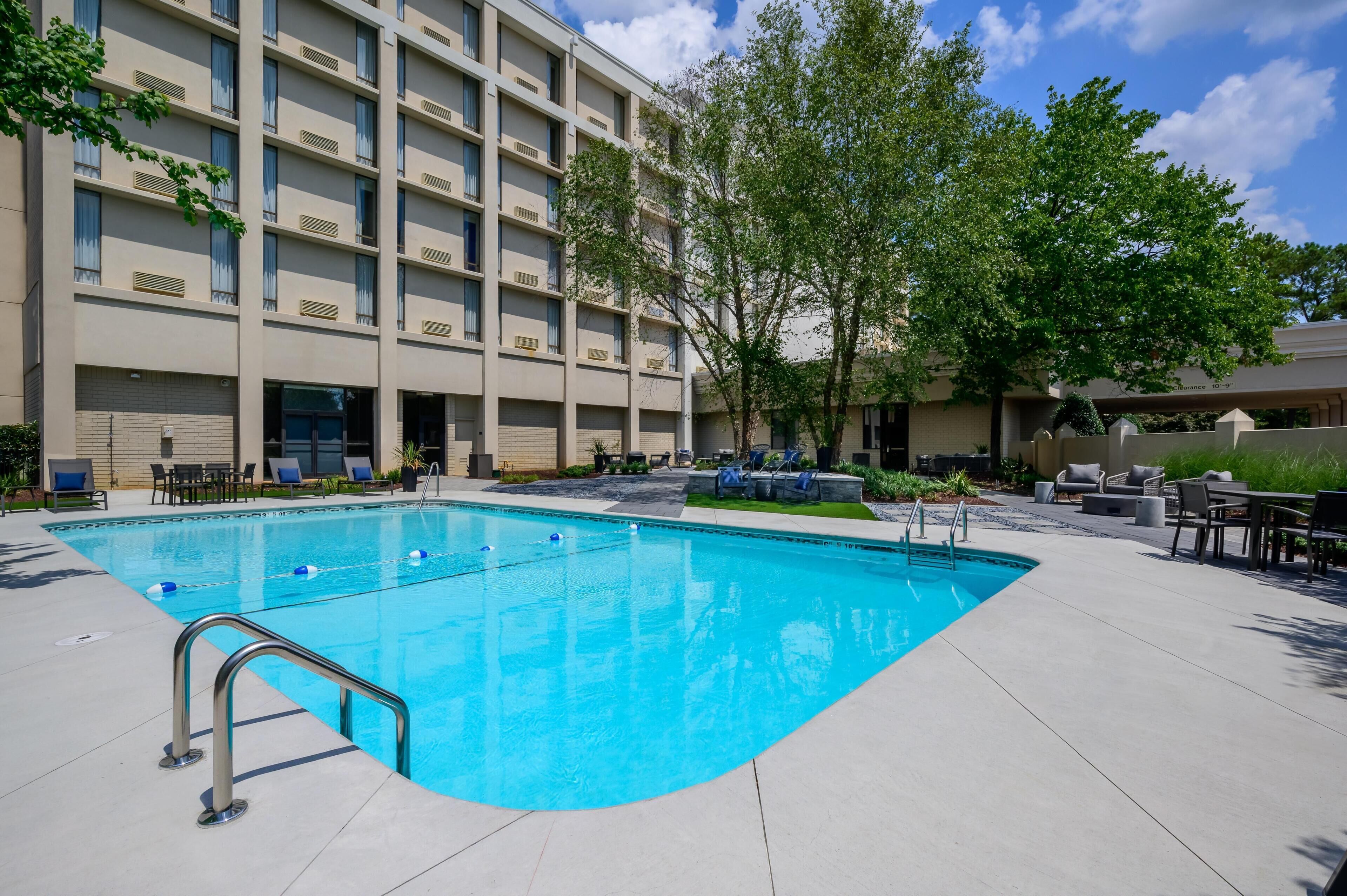 Outdoor pool, sun loungers