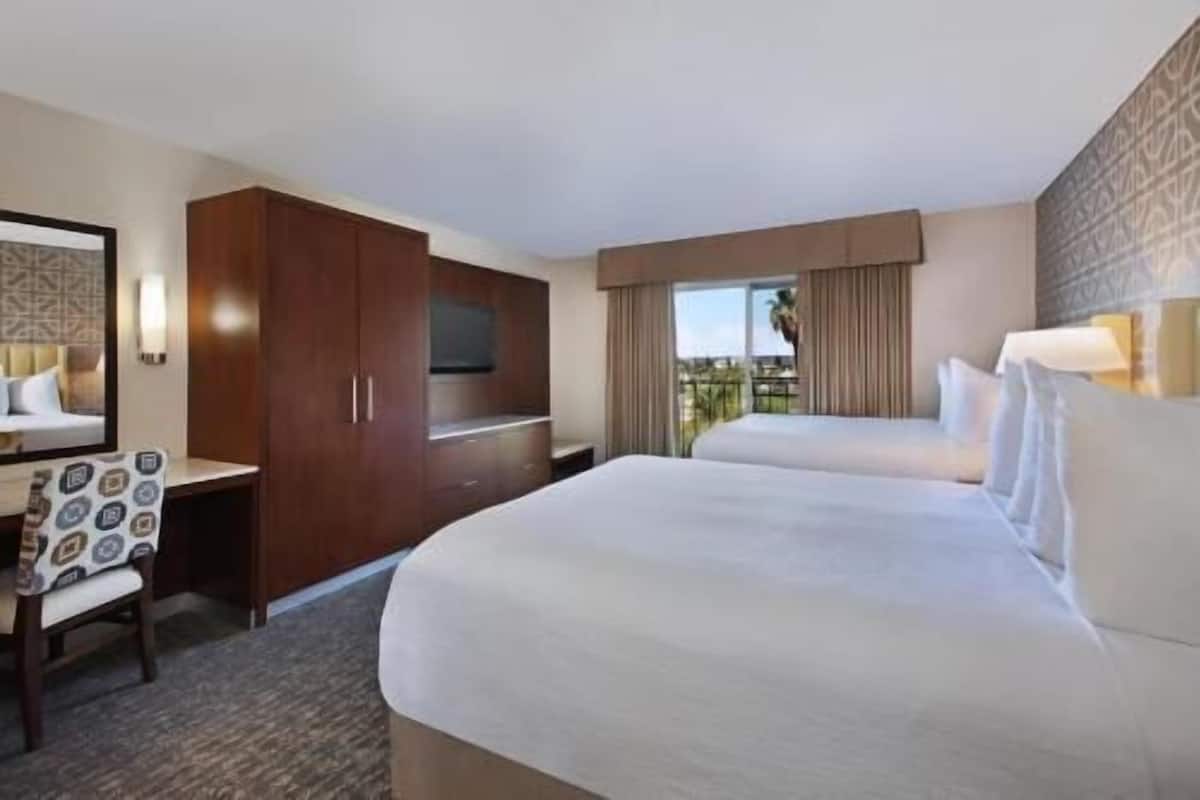 1 bedroom, in-room safe, desk, laptop workspace
