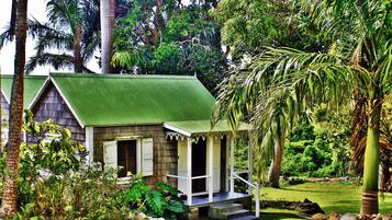 Casa de campo, 1 habitación | Caja de seguridad en la habitación y escritorio