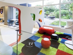 Children’s play area – indoor
