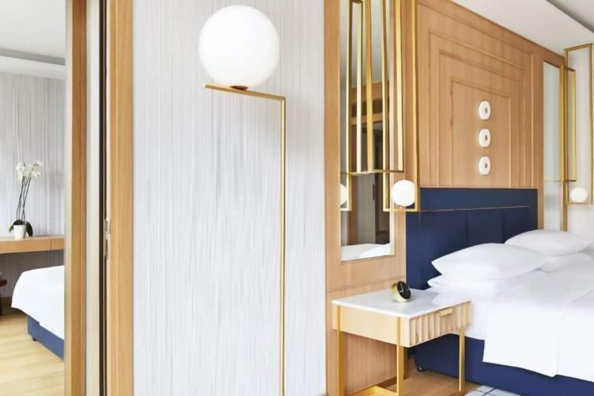 Minibar, coffres-forts dans les chambres, bureau, chambres insonorisées