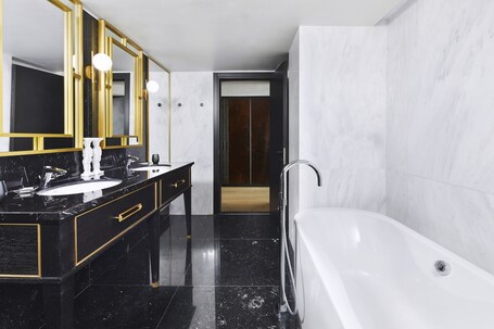 Grand Hyatt Athens - Image 55