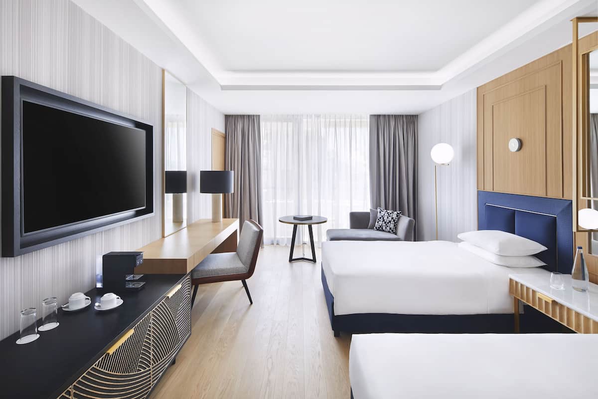 Minibar, in-room safe, desk, soundproofing