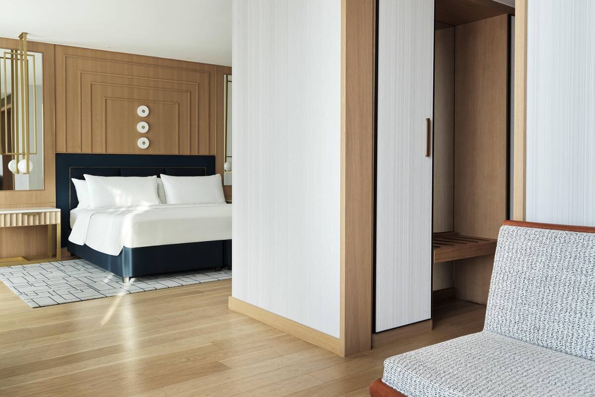 Family Room Premium | Minibar, coffres-forts dans les chambres, bureau, chambres insonorisées