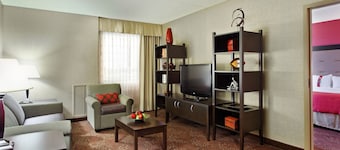 Holiday Inn Cincinnati Airport by IHG