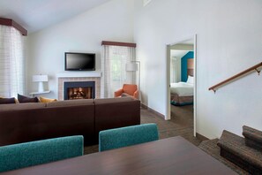 Loft, 2 Bedrooms (Fireplace) | Hypo-allergenic bedding, desk, laptop workspace, iron/ironing board