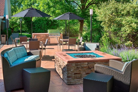 Terrace/patio. Residence Inn by Marriott Philadelphia Valley Forge