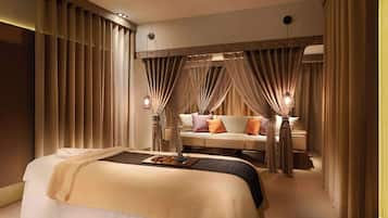 Sauna, steam room, body treatments, body wraps, body scrubs, facials