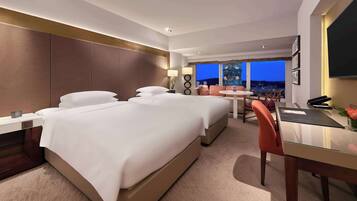 In-room safe, desk, laptop workspace, blackout drapes