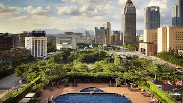 Outdoor pool, free pool cabanas