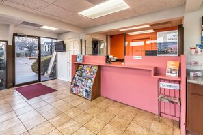 Reception - Motel 6 Arlington, TX - UTA (Arlington)