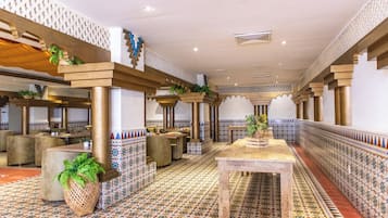 Breakfast, lunch and dinner served