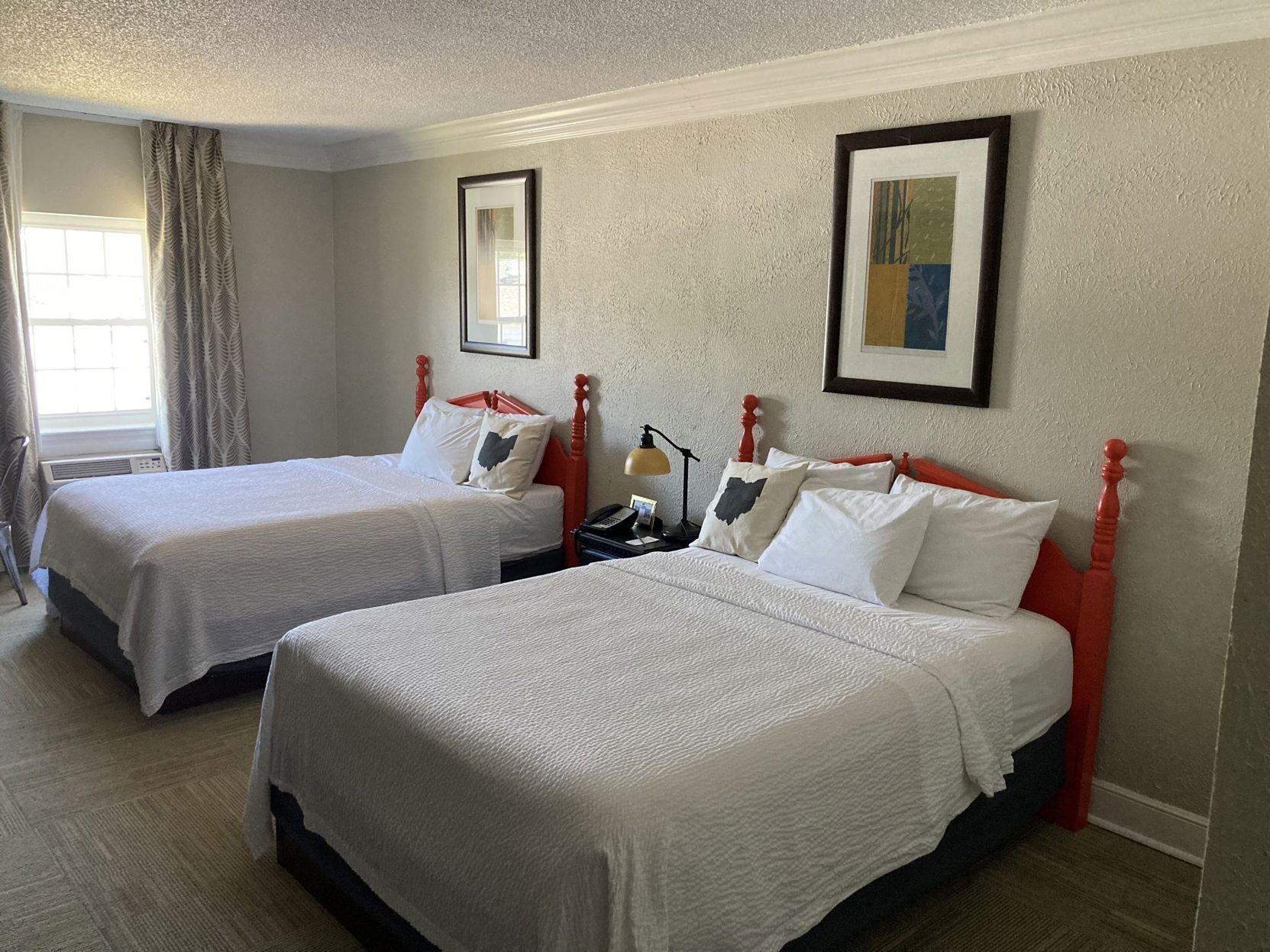 Pillowtop beds, desk, iron/ironing board, free WiFi