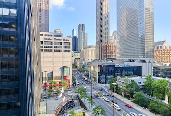 City view at The Westin Michigan Avenue Chicago
