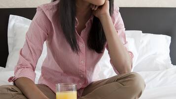 Caja de seguridad en la habitación, escritorio y insonorización