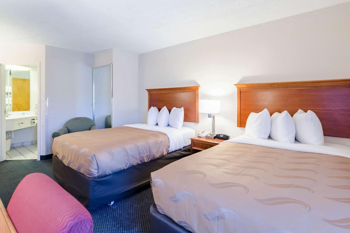 Standard Room, 2 Double Beds, Non Smoking