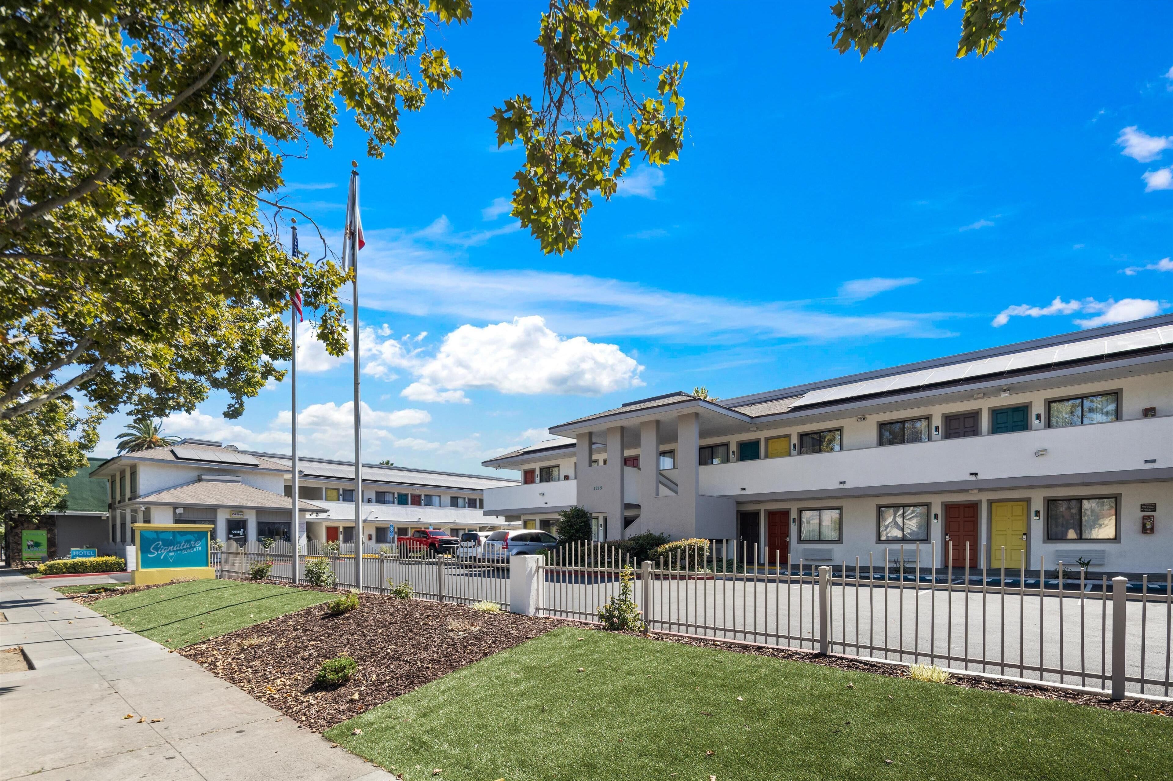 المنشأة من الخارج