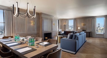 Room (Private Apartment) | Egyptian cotton sheets, premium bedding, minibar, in-room safe at The Clift Royal Sonesta San Francisco