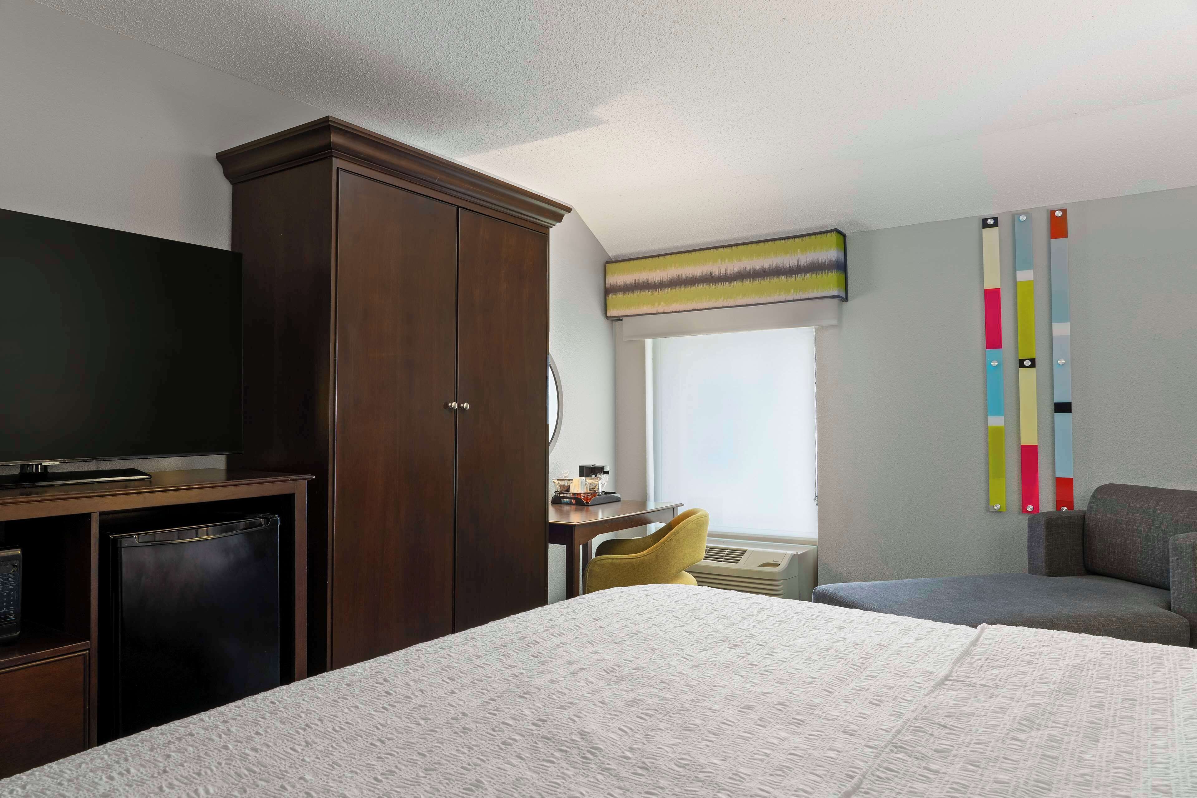 hypo-allergenic bedding, down duvets, in-room safe, desk