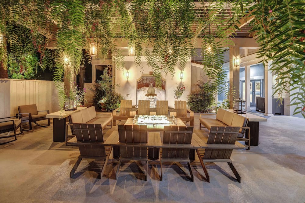 Sonoma Valley Inn, Tapestry Collection by Hilton