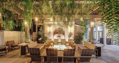 Sonoma Valley Inn, Tapestry Collection by Hilton