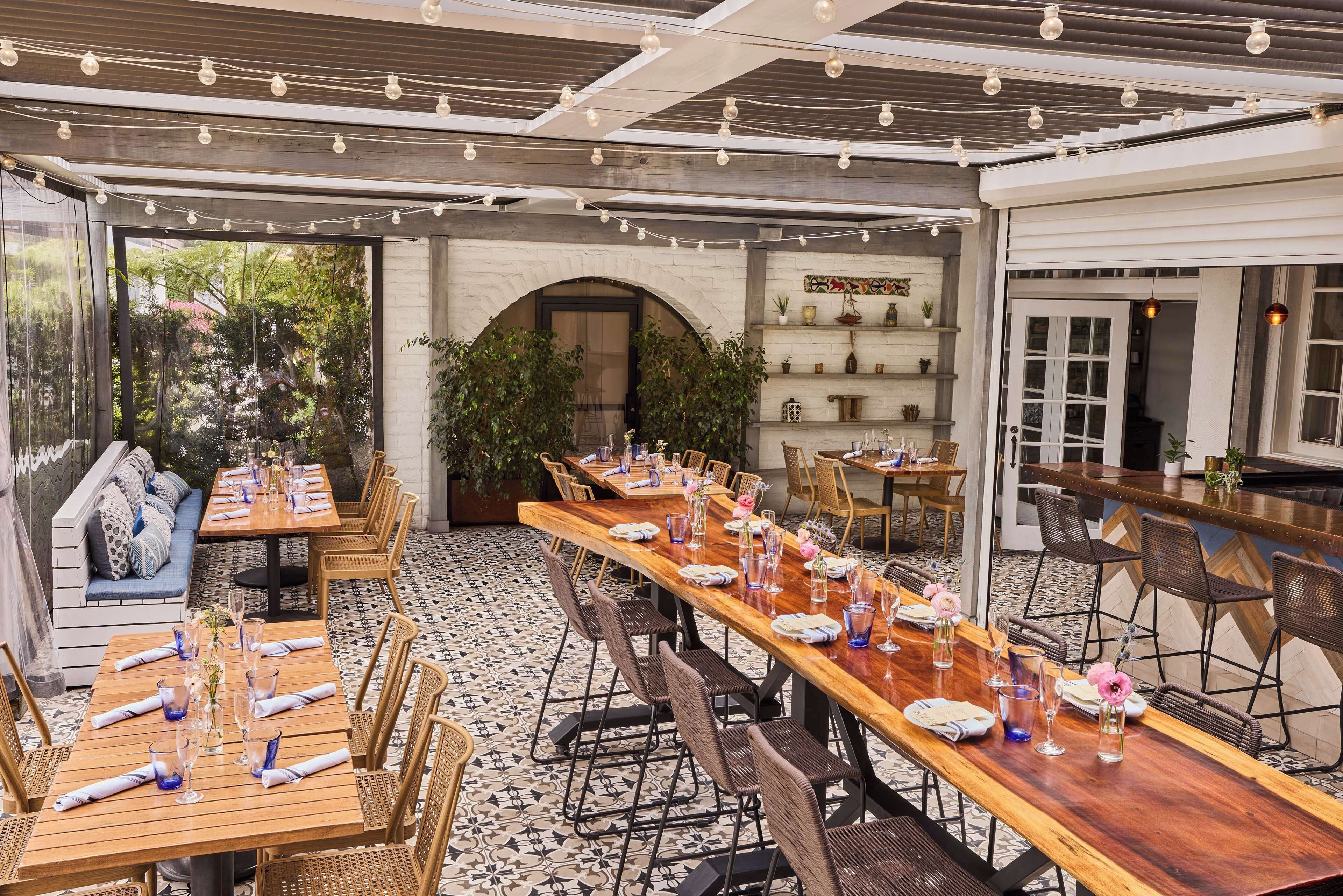 breakfast, lunch, dinner served; californian cuisine, pool views