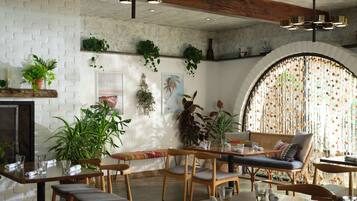 Tägliches nach Wunsch zubereitetes Frühstück gegen Gebühr