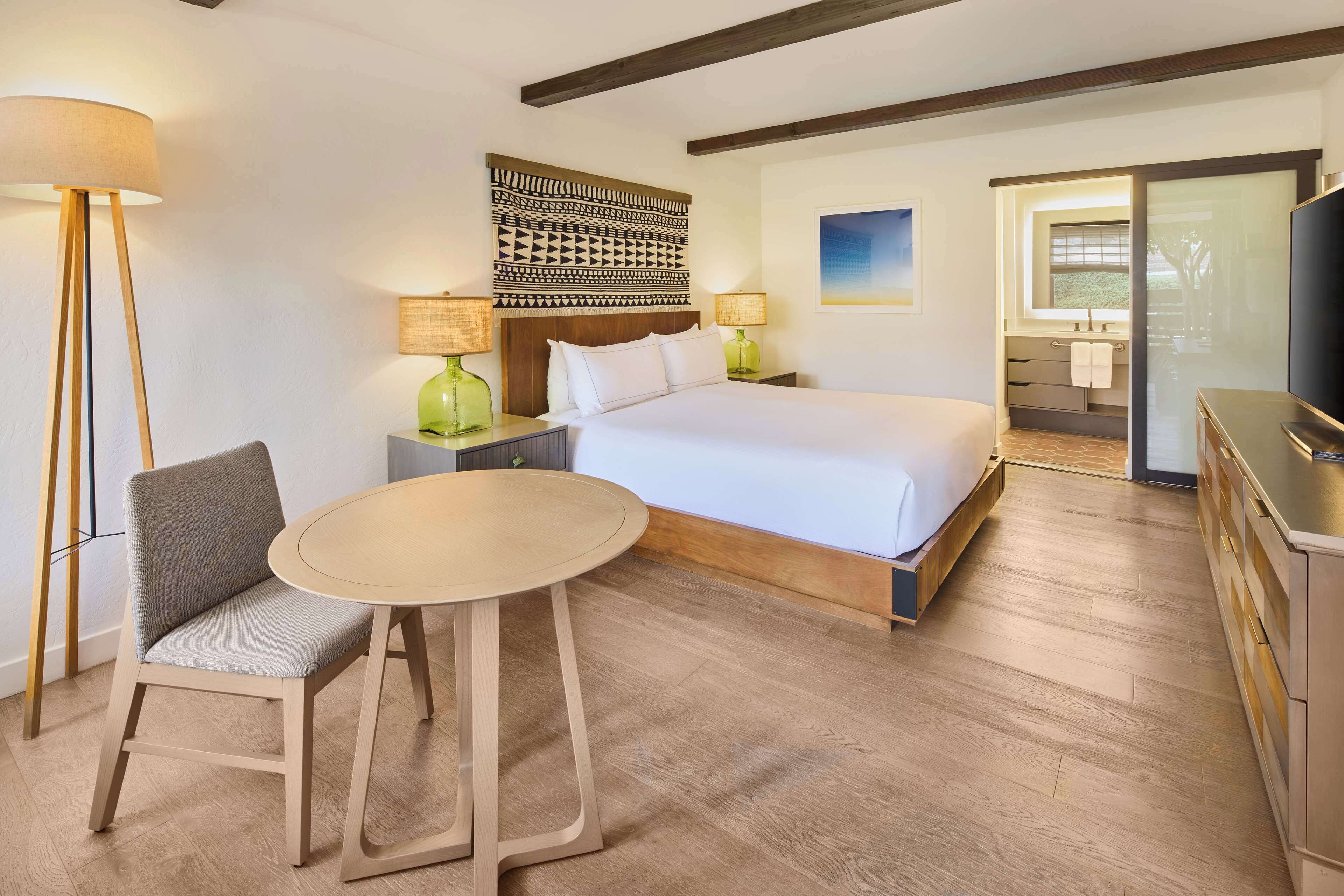 1 bedroom, premium bedding, in-room safe, desk