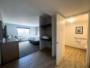 Room, 1 King Bed, Roll-in Shower, Non Smoking | Desk, laptop workspace, iron/ironing board, free WiFi - Comfort Inn & Suites Golden – Denver West (Golden)