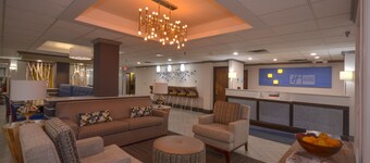 Holiday Inn Express Fayetteville- Univ of AR Area by IHG