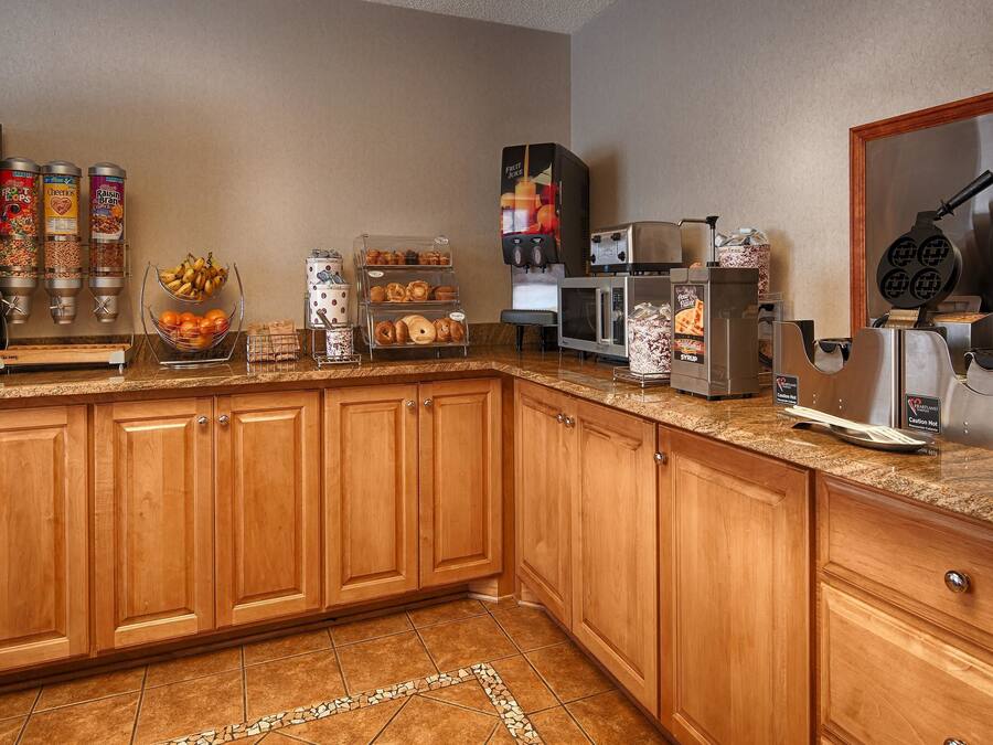 Dagelijks continentaal ontbijt inbegrepen