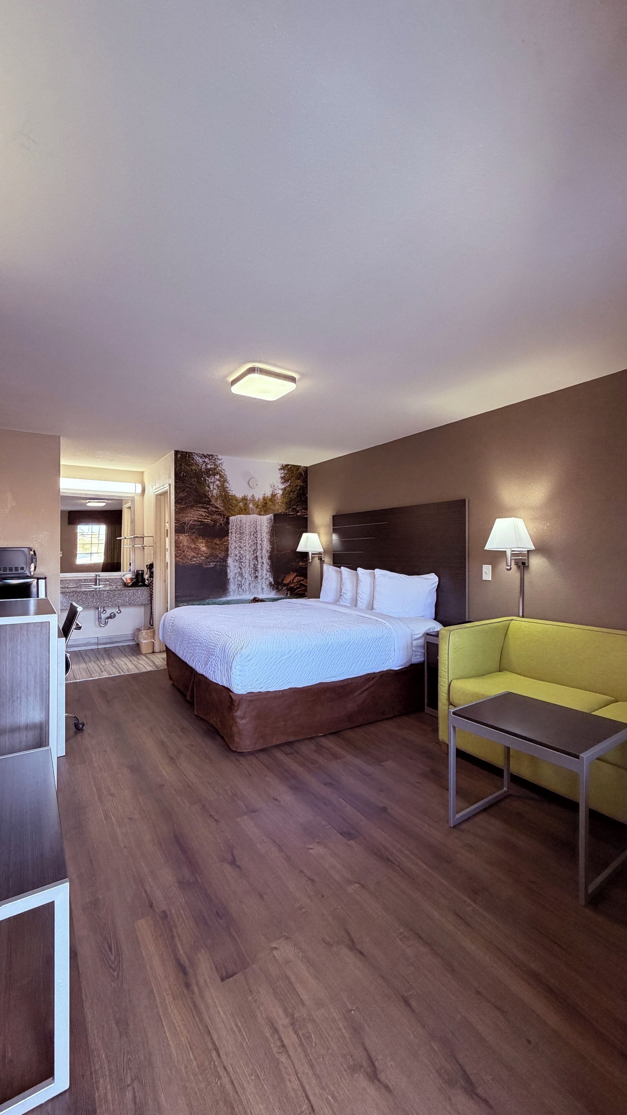 Desk, iron/ironing board, cribs/infant beds, free WiFi