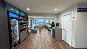 Business center - Clarion Pointe Athens I-65 (Athens)