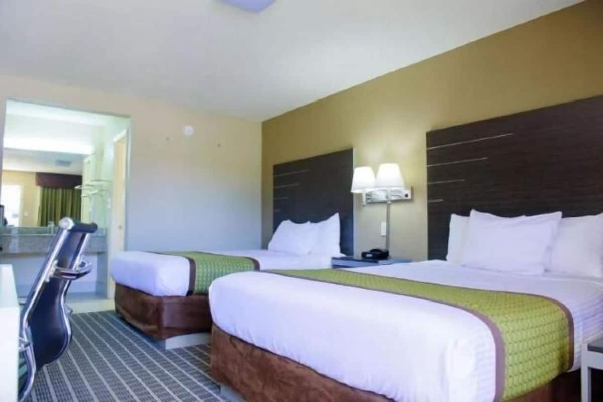 Työpöytä, silitysrauta/-lauta, vauvansängyt, ilmainen Wi-Fi